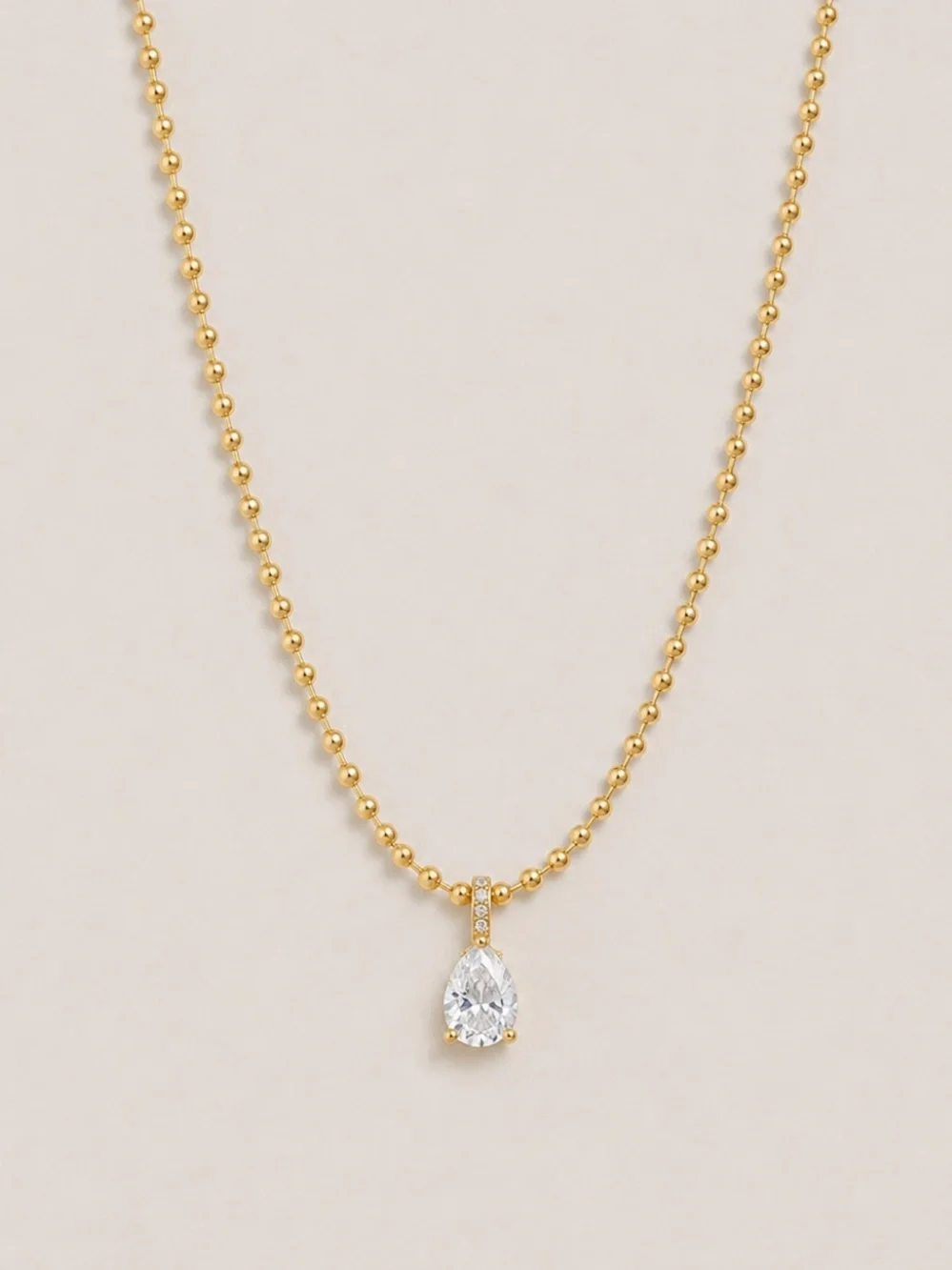 New! 18K Gold Plated Crystal Pendant Necklace NWOT 5067